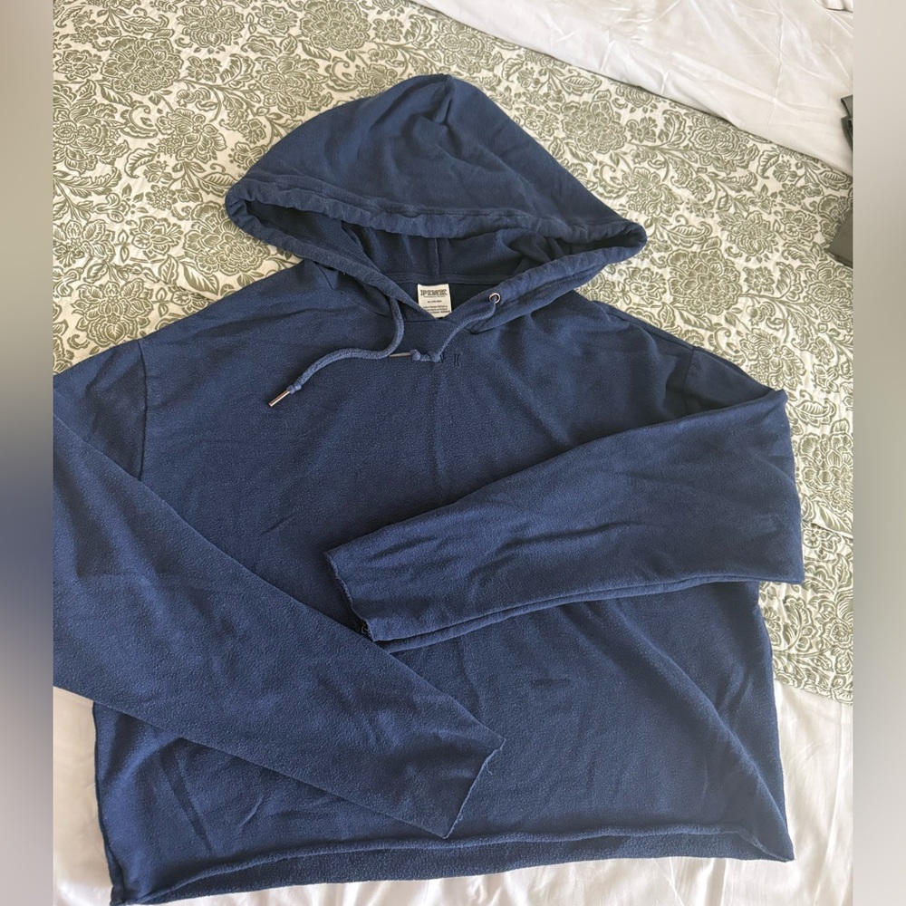 PINK Victoria Secret pullover hoodie